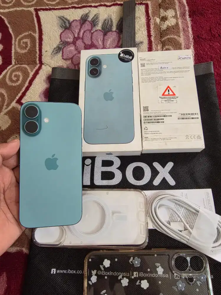 iphone 16 128gb resmi iBox,garansi18-06-2026 battry 97% cc 382,ful ori
