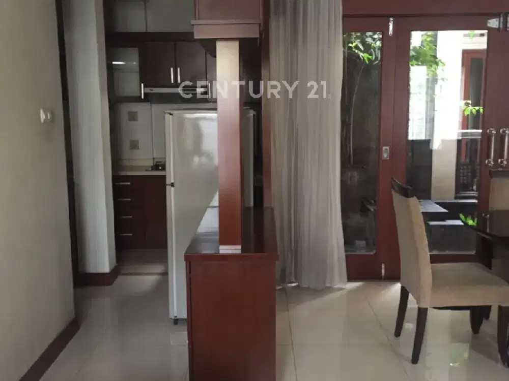 Cipete Area For Rent With 4 Bedrooms Near French School