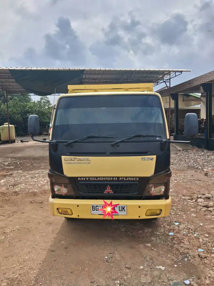 Dijual Mitsubishi Engkel Canter FE71 tahun 2010