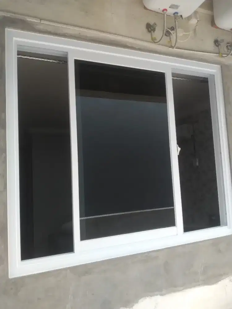 Jendela geser alumunium T120cm L120cm hrg dg pasang 1,7 bayar dtempat