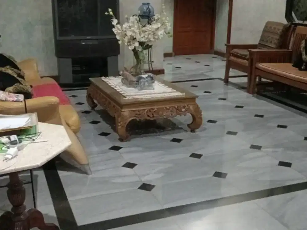 Dijual cepat Rumah  Siap Huni Rawamangun lokasi strategis dekat jalan Pemuda.