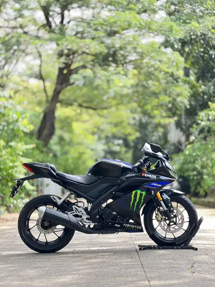 YAMAHA R15 V3 2019 HITAM KM 12K PAJAK HIDUP RASA BARU