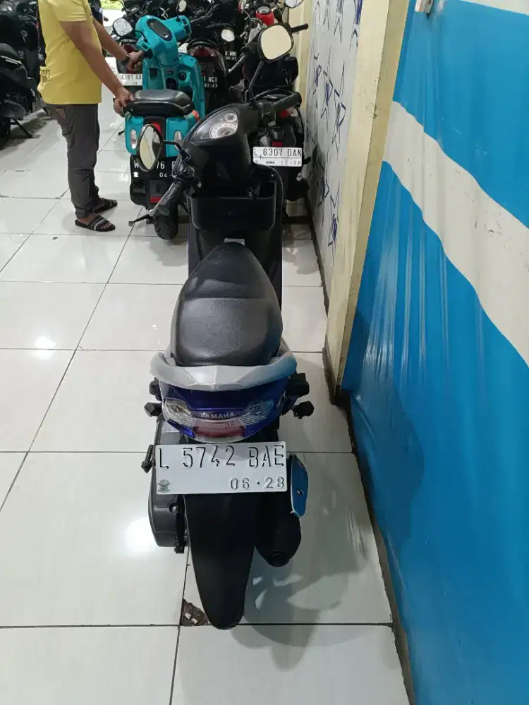 Warna biru YAMAHA MIO 5TL 2008 BISA NEGO HARGA TIDAK BISA KREDIT
