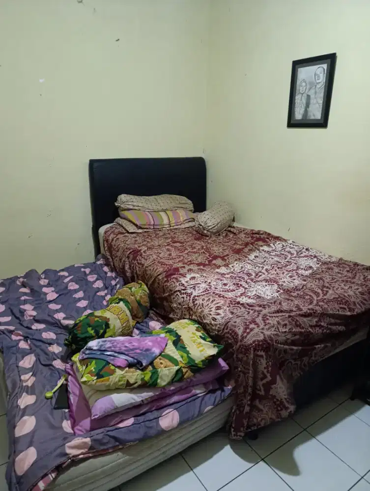 Spring bad kasur atas bawah