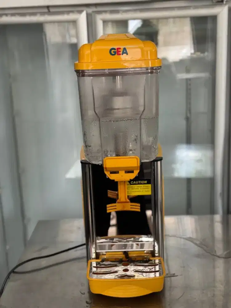 GEA JUICE DISPENSER 1 Tabung
Model LP-12x1
Kapasitas 12L

Mesin ori