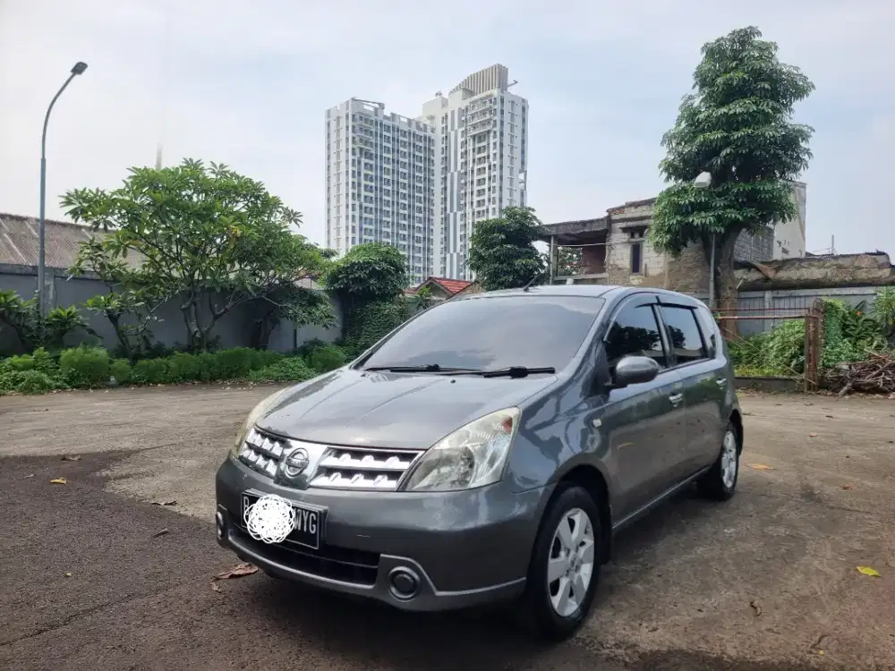 Nissan Livina XR Automatic