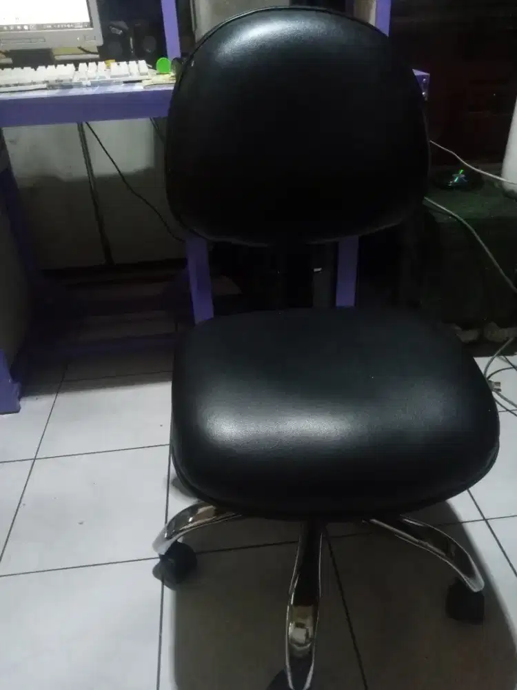 Kursi kantor jual murah
