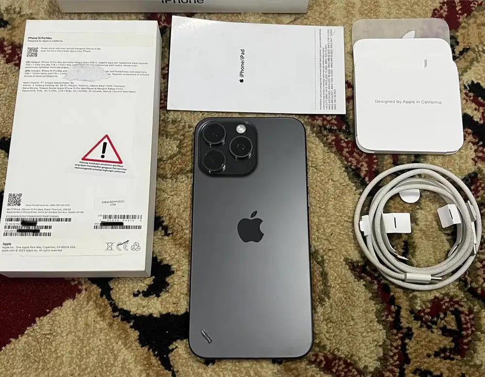 iPhone 15 Pro Max 256Gb Black Titanium Ex iBox Fullset Original Mulus