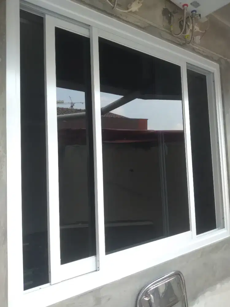 Jendela sliding alumunium T120cm L120cm hrg plus psg sesuai foto iklan