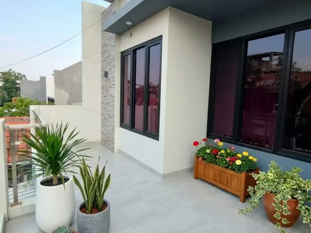 Dijual Rumah Minimalis Babatan Pratama Siap Huni