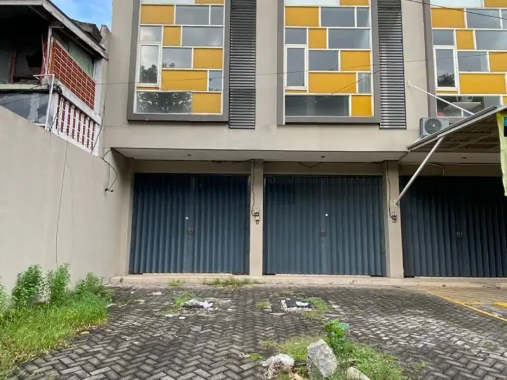 Ruko di Rungkut Asri, noll jalan raya, jalanan ramai, padat penduduk