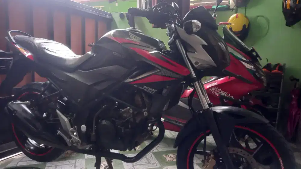 Murah Honda CB150R 150cc streefire macho black