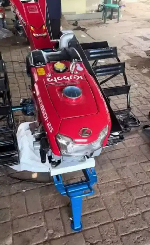 Traktor kubota G1000 BOXER