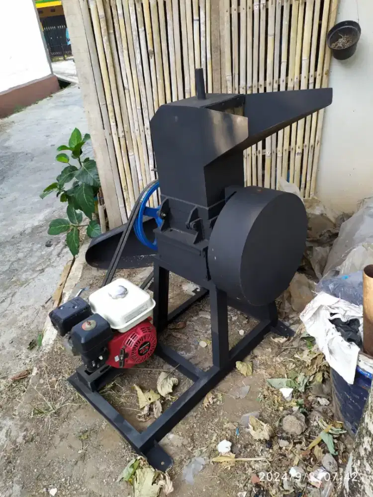 Mesin pencacah plastic dll custom bahan besi tebal berat