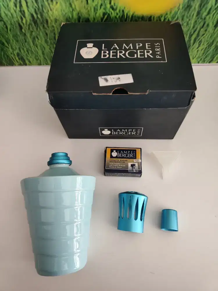 Lamb berge paris blue