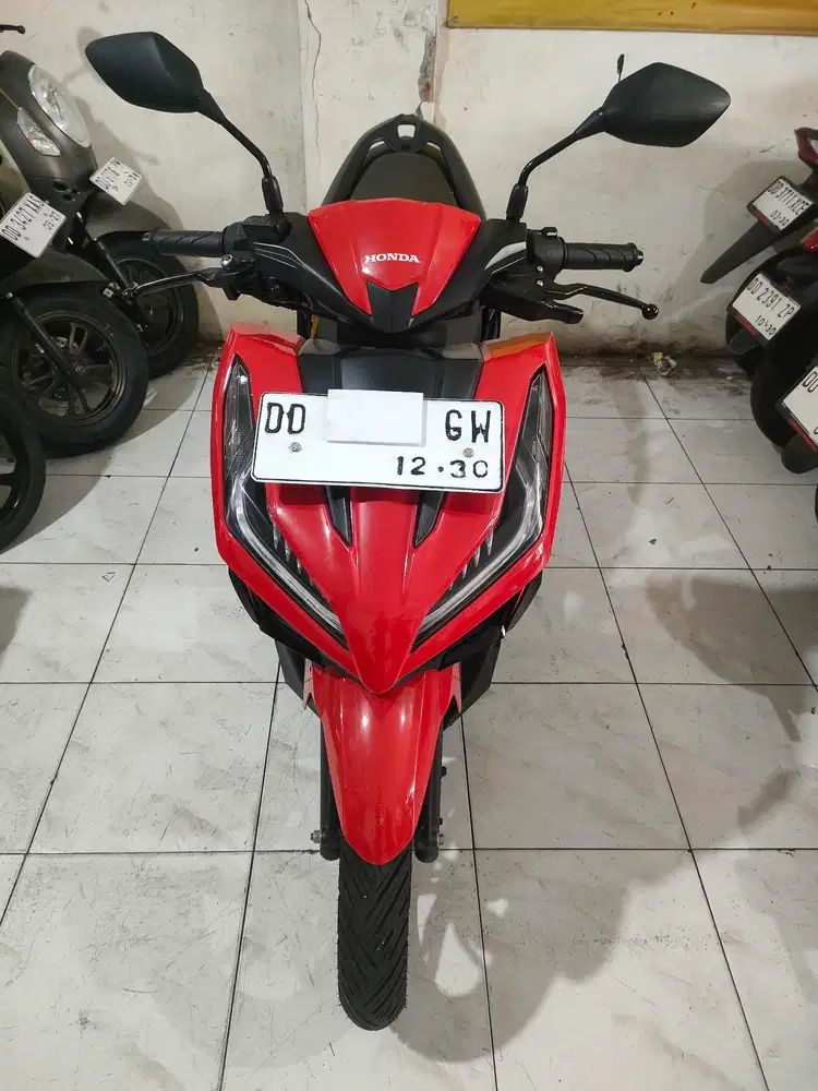Honda Vario 125cc 2025 merah hitam
