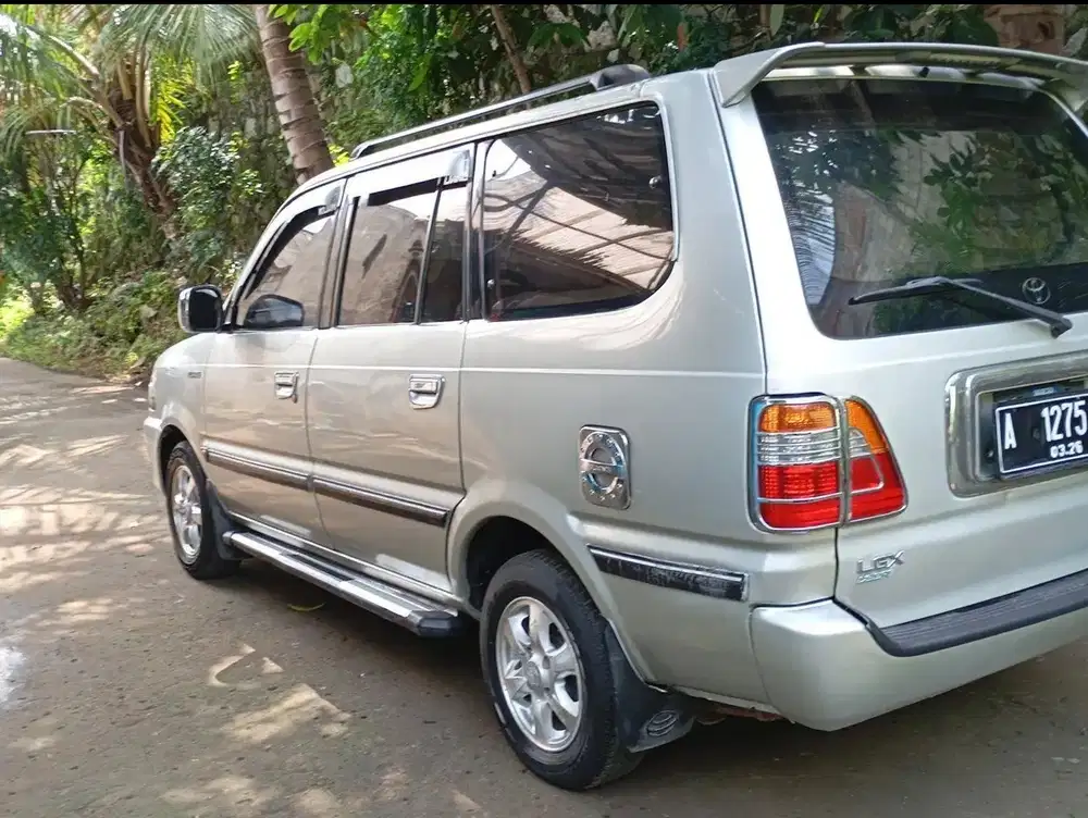 Toyota Kijang 2002 Bensin