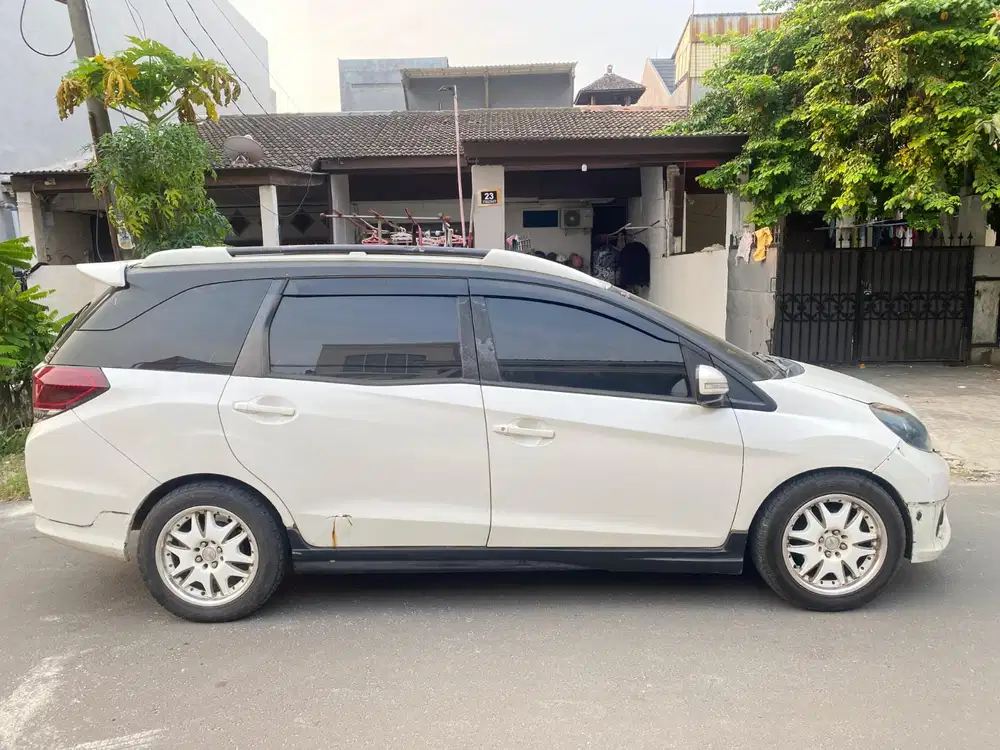 Honda Mobilio 2014 Bensin