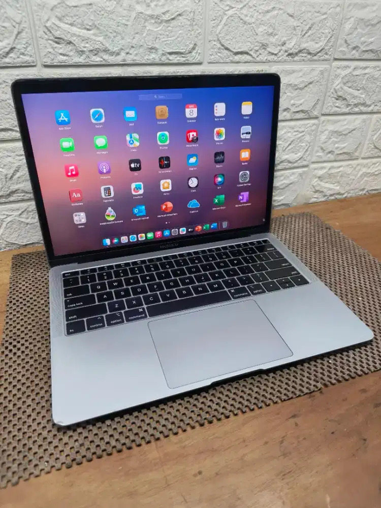 Macbook Air Retina 13inch 2018 Core i5 (8/128gb) NORMAL