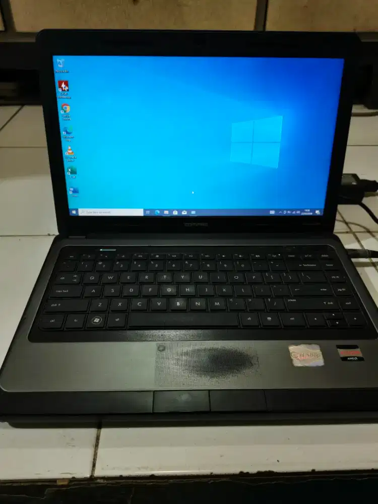 Laptop HP Compaq CQ43 - AMD E-300 / RAM 4GB DDR3 / HDD 500GB Normal.