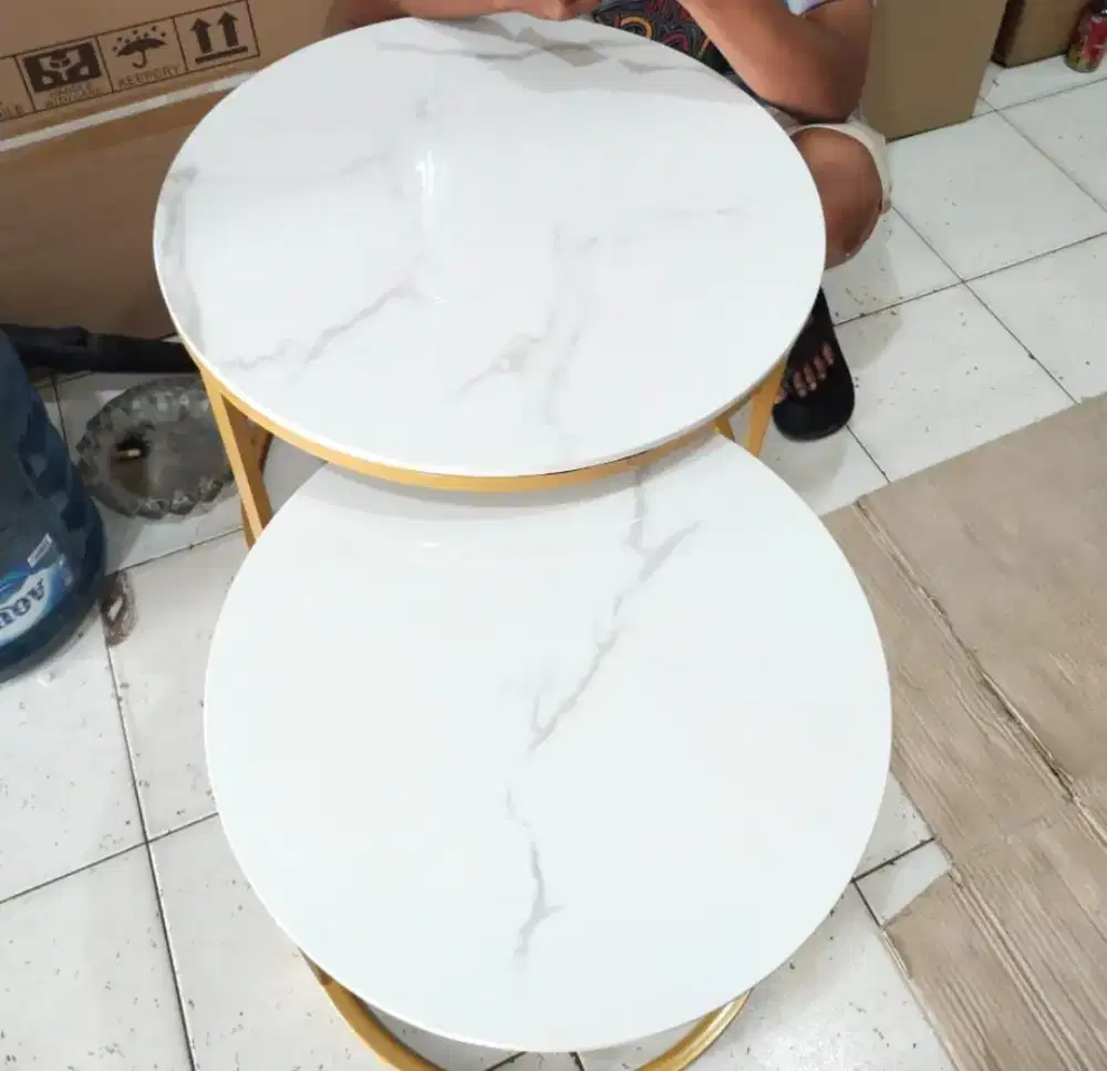 Meja minimalis,. Meja tamu