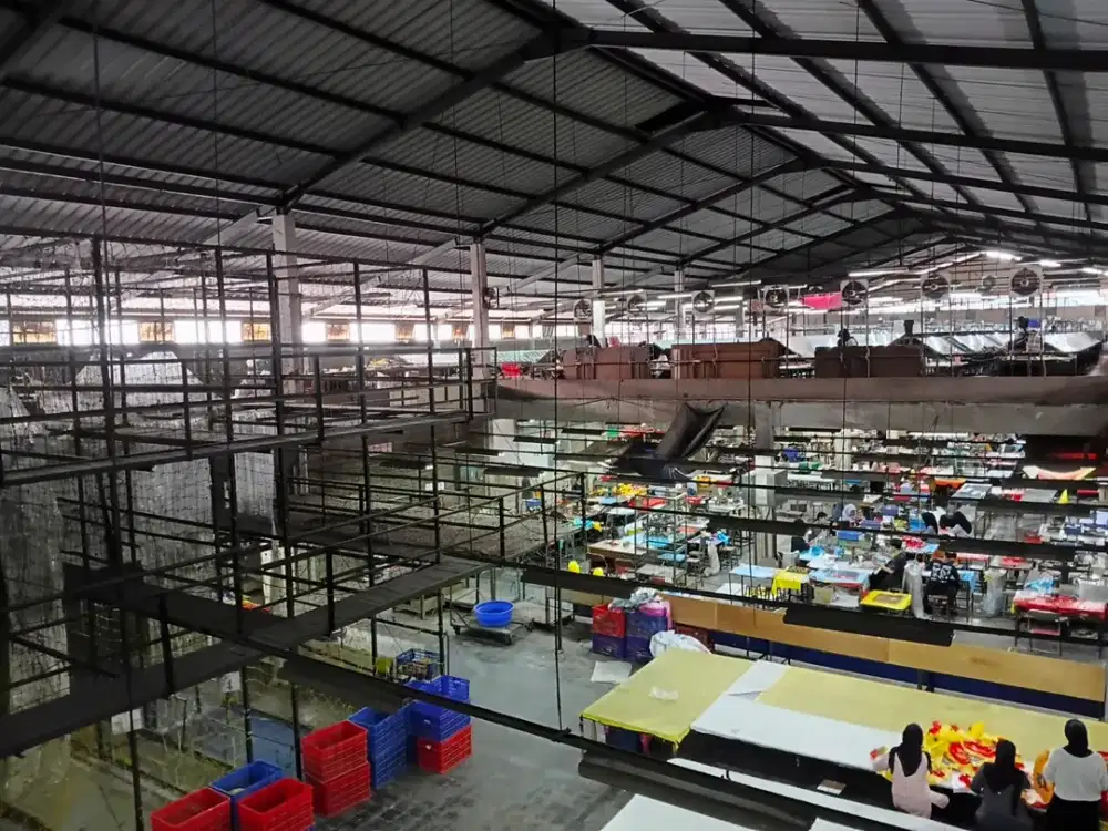 Gudang Pabrik Besar Strategis Kawasan Industri di Kopo Cirangrang