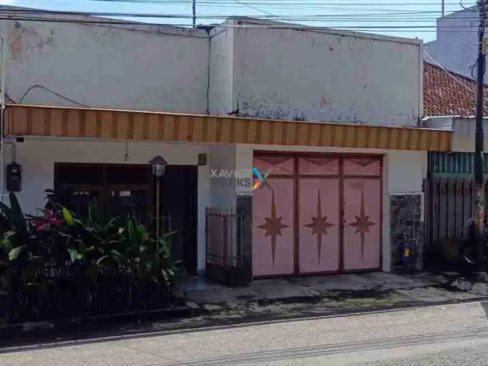 Dijual Rumah Terawat Semi Furnish Di Jalan Gunung-Gunung Klojen Malang