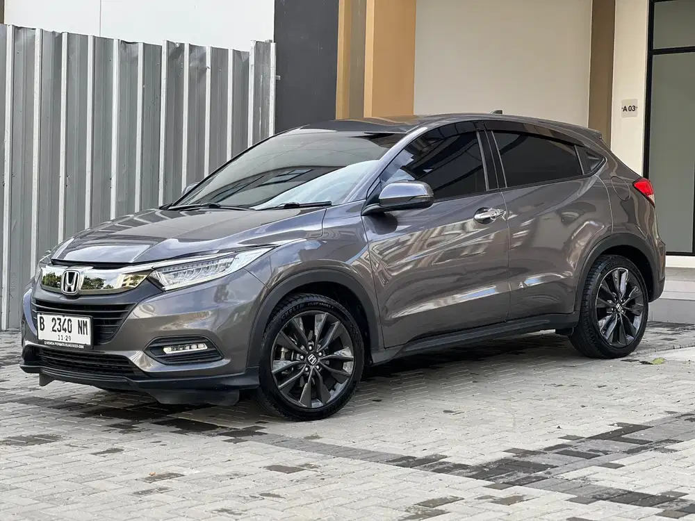 TDP 25JT |HR-V 1.5 SE SPESIAL EDITION WARNA ABU 1.5 BENSIN 2019 /2020