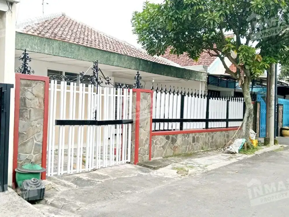 Rumah Nyaman 3 Kamar Daerah Sungai-Sungai Ada Halaman Belakang Bisa Nego