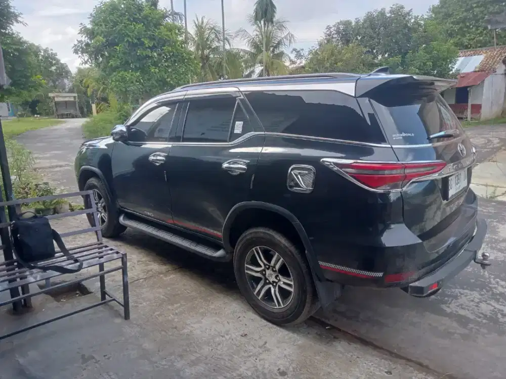 Jual mobil fortuner manual 2022