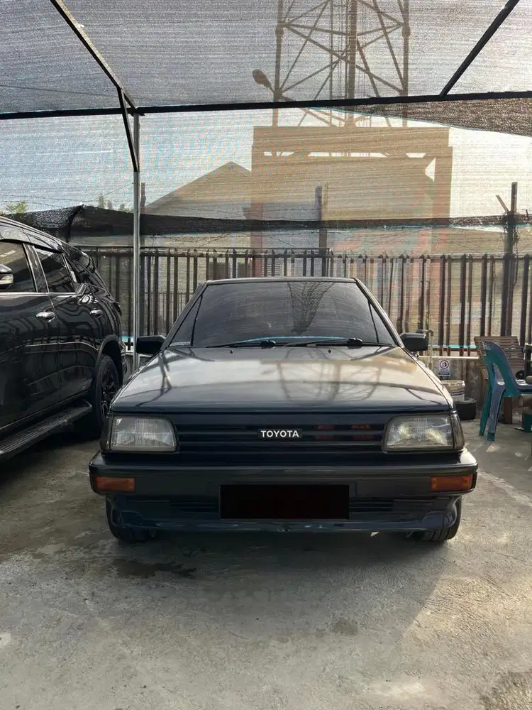 TOYOTA STARLET KOTAK 1.3 SE M/T TAHUN 1988