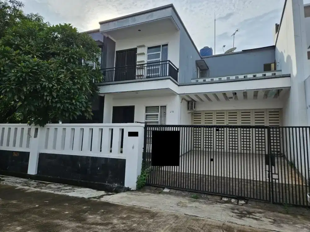 Turun harga lagi Rumah Hoek Pondok Gading Utama - Jakut