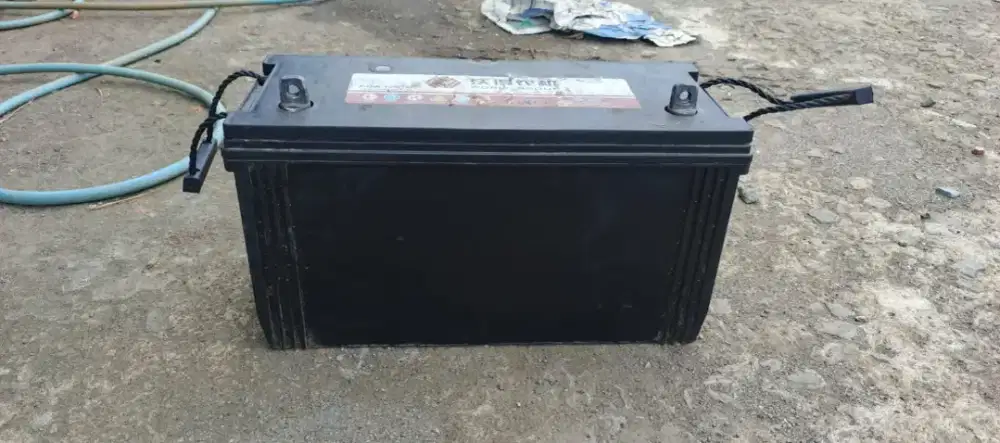 Aki Kering 100 ampere