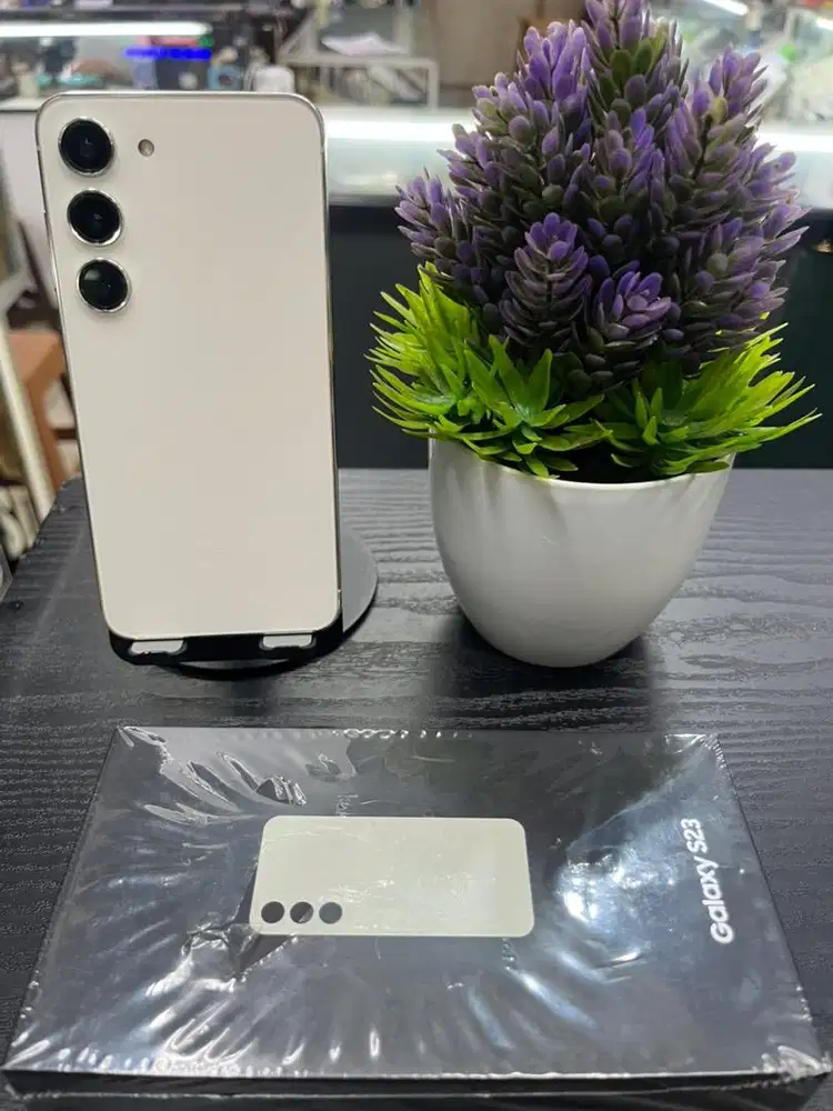 Samsung s23 ram 8 256gb cream ex sein mulus fullset bia tukertambah