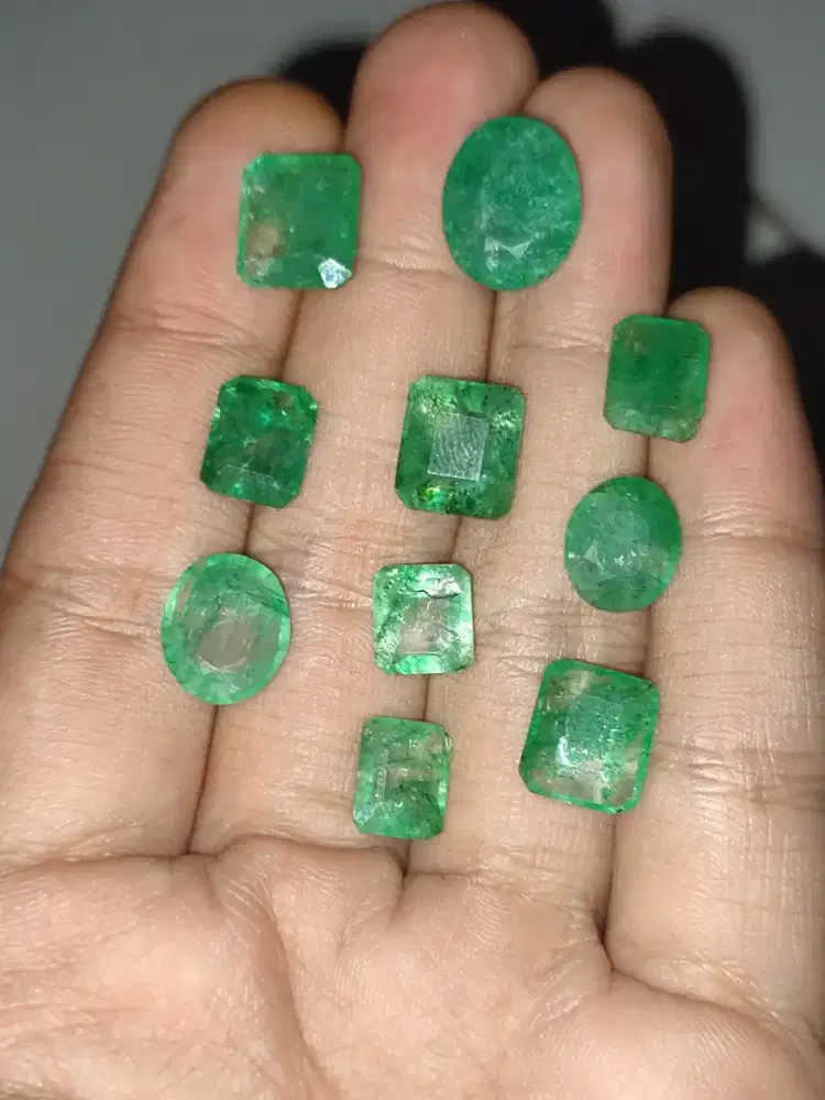 Dijual borongan koleksi batu permata asli buat dijual lagi murah saja