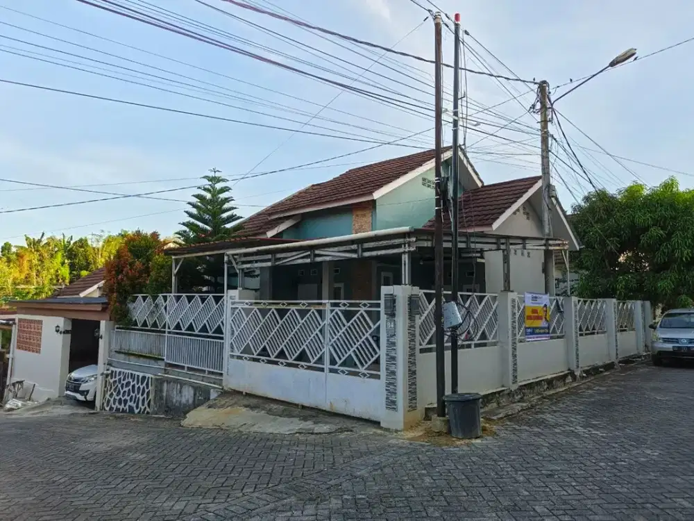 Rumah Bagus dan Terawat Dijual dengan Semua Perabot didalamnya