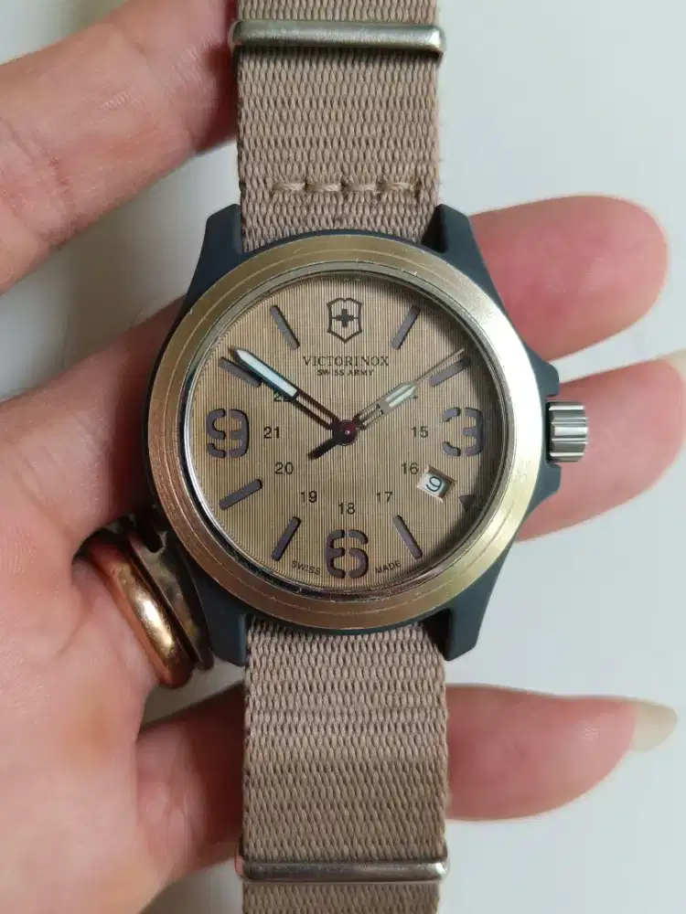 Victorinox SwisArmy nato strap original bekas bagus normal semua