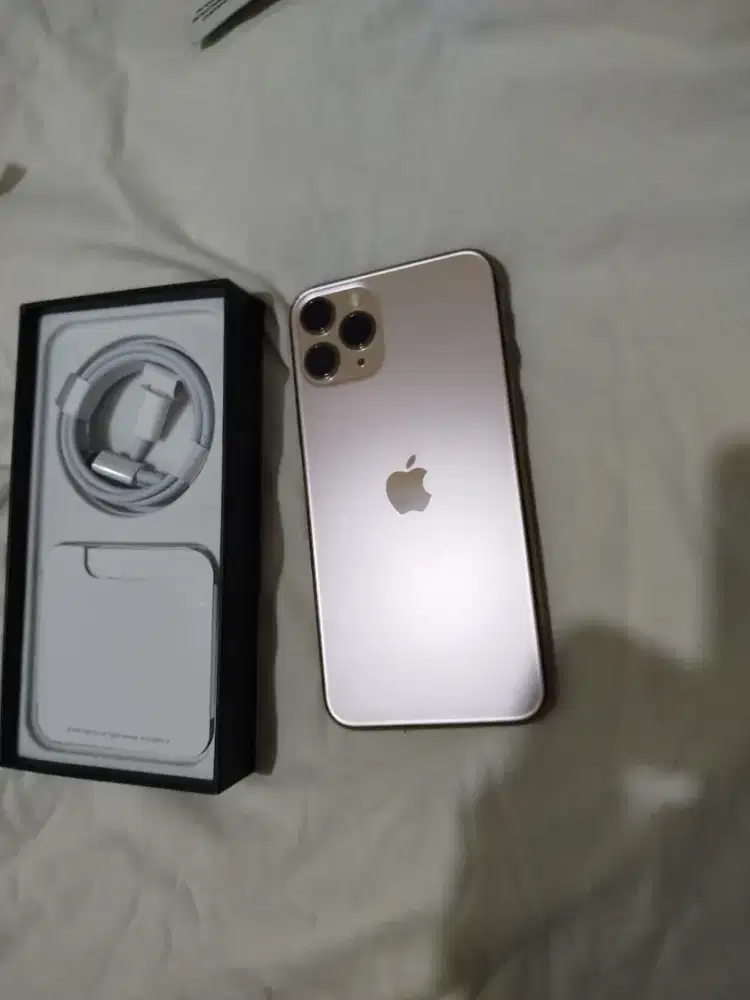 iPhone 11 pro 256gb sungguh baru coy