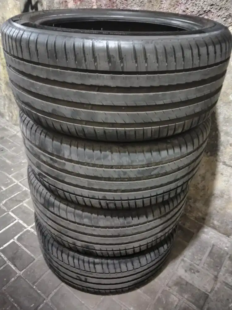 4 Ban 275/45/21 Michelin Pilot Sport 4 SUV Tahun 2023