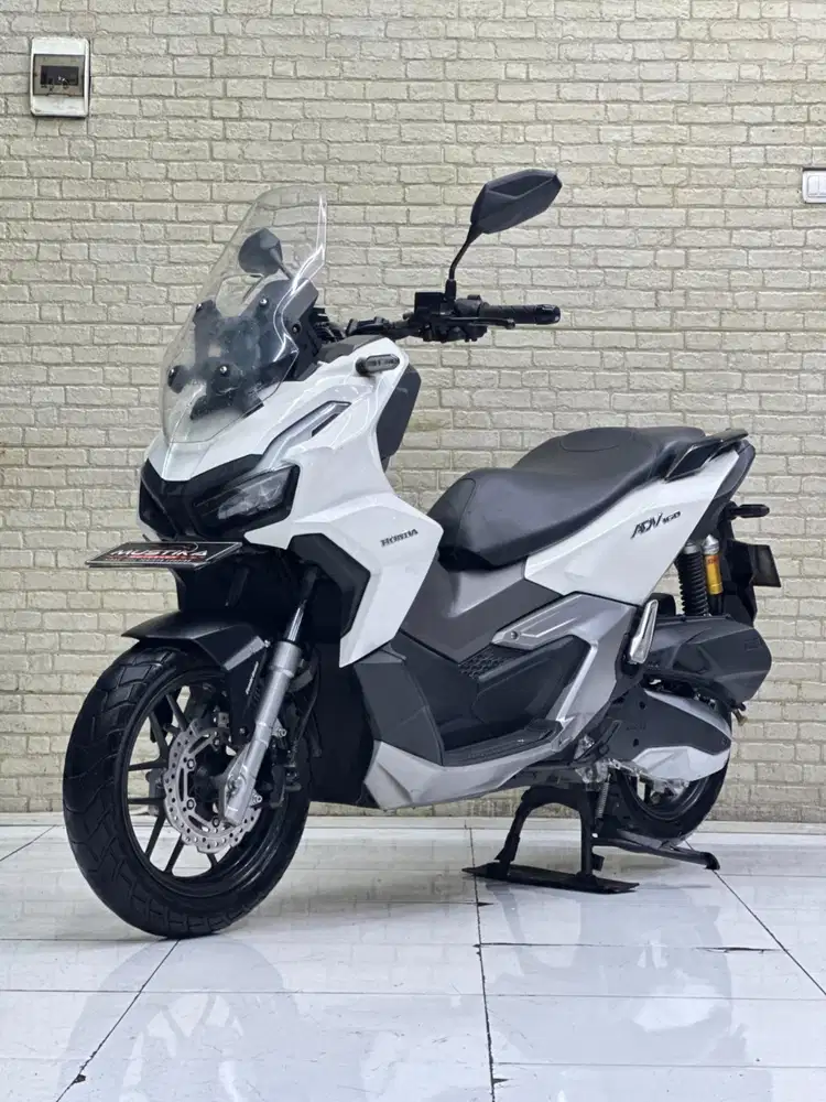 READY‼️ HONDA ADV 160 CBS TH 2022 MULUS WARNA FAVORIT WHITE GLOSSY