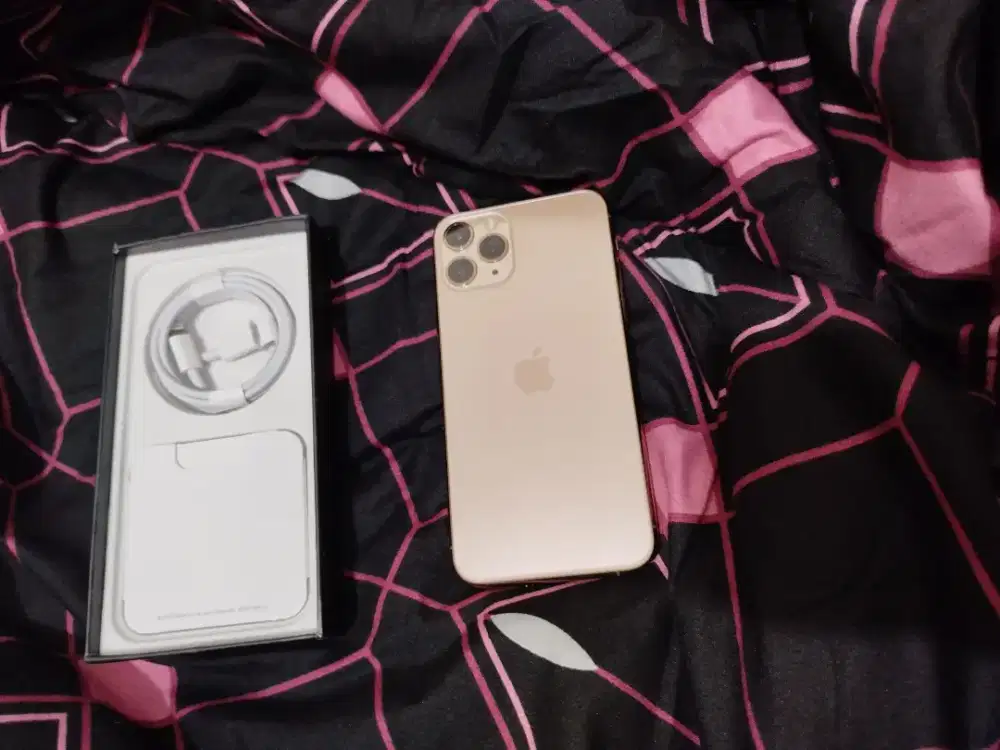 iPhone 11 pro 256gb pusat apple