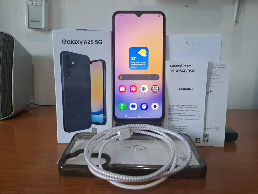 Samsung Galaxy A25 5G 8/128 Hitam
