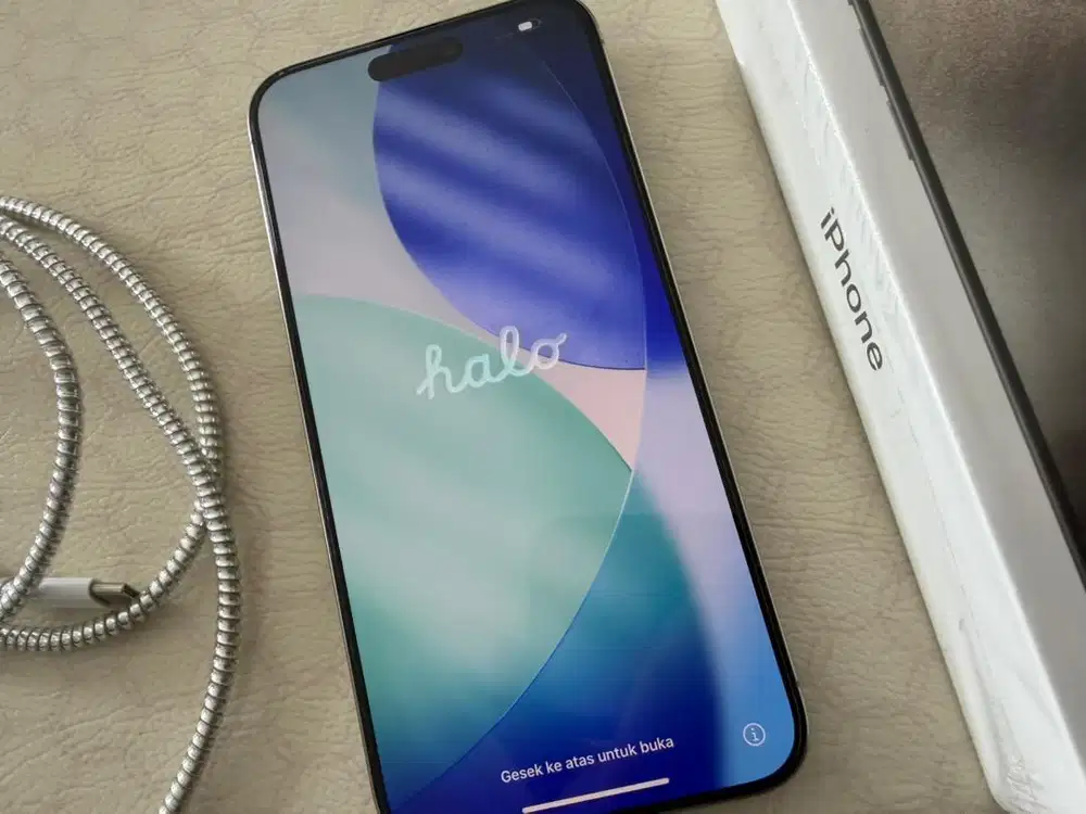 Iphone 15 Pro max 256 Titanium Resmi Mulus like new