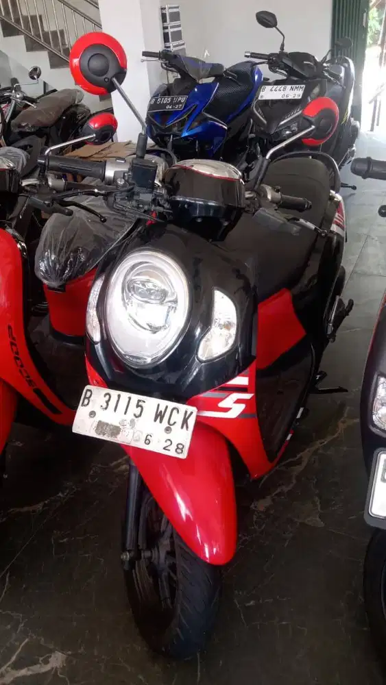 SCOOPY Tahun 2023 LOW KM