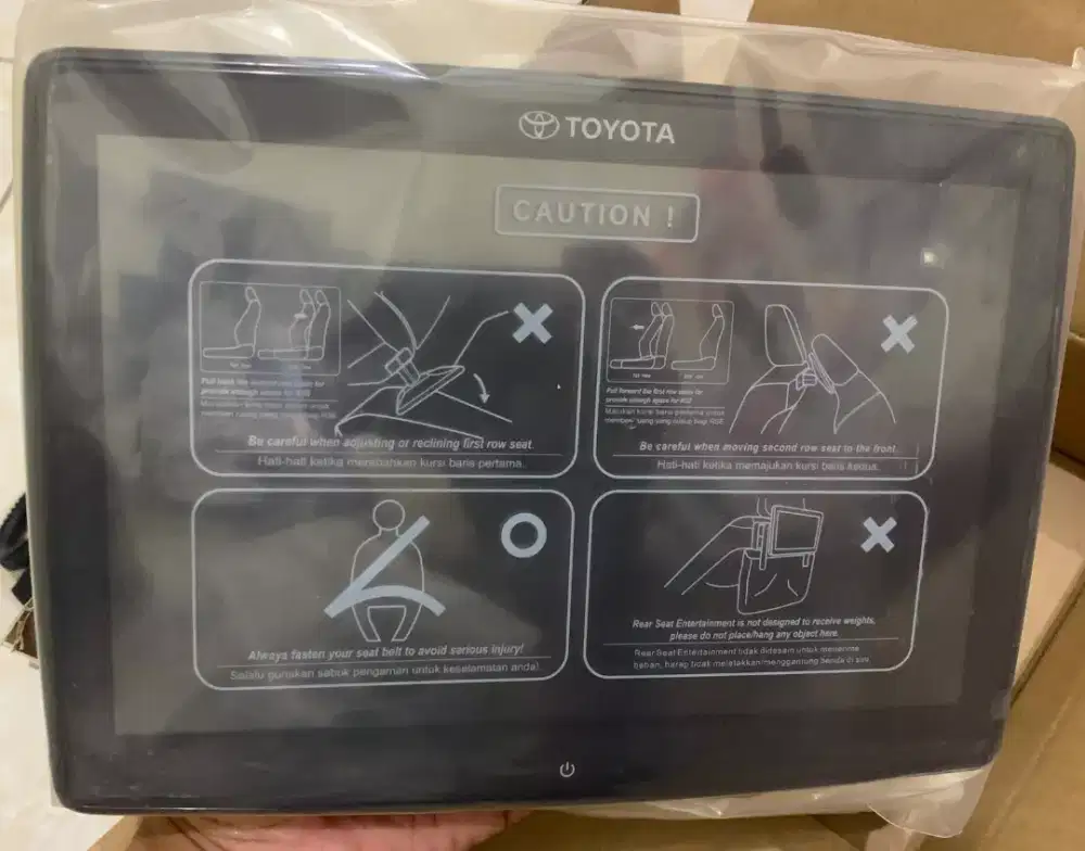 Monitor Belakang Zenix Q RSE (Rear Seat Entertainment)