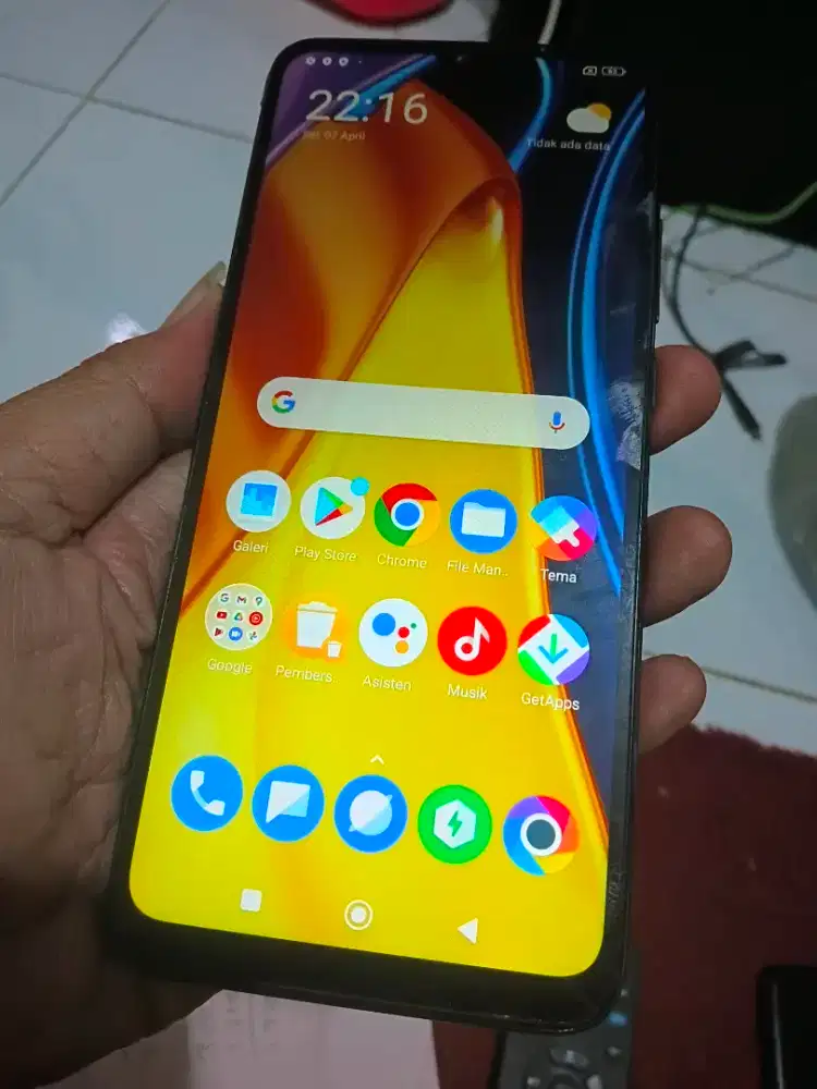 Poco c40.. 4/64.. hrg jelass murrahe lurr