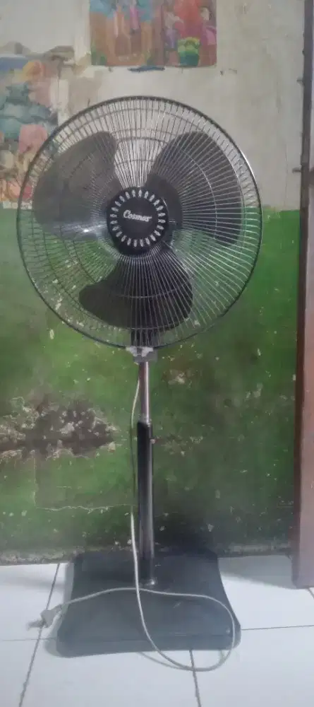 Kipas angin berdiri COSMOS 16inc