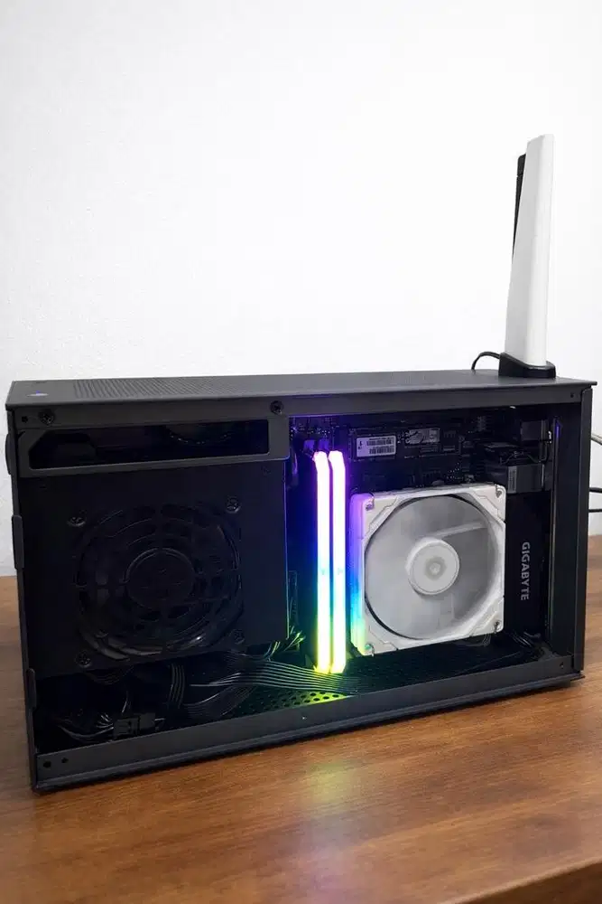 PC MINI ITX RTX 4060 8GB + RYZEN 5-5600 GARANSI 2028
