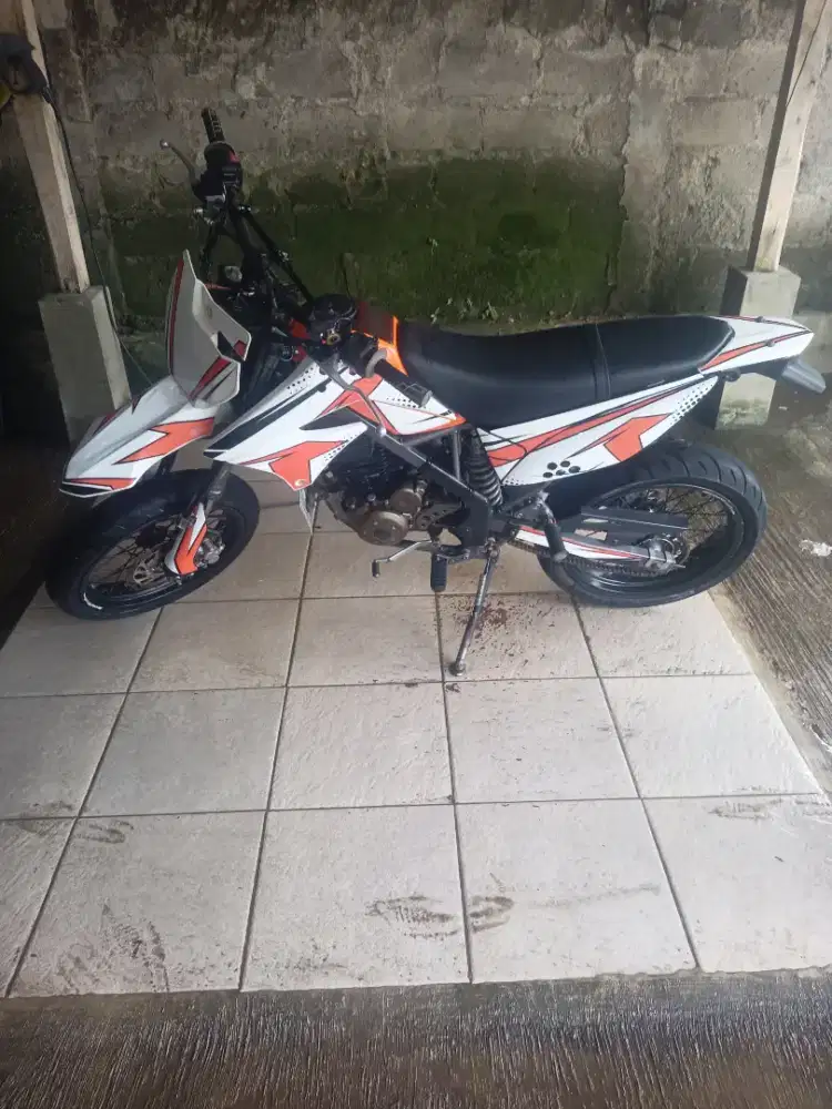 Kawasaki Dtracker 2014