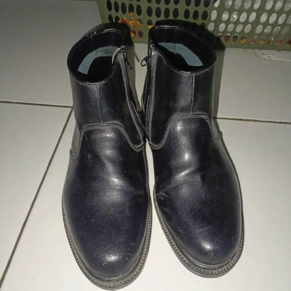 Sepatu PDH no 43